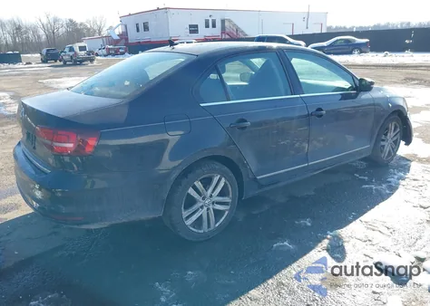 2017 Volkswagen Jetta 1.8T Sel/1.8T Sel Premium z USA, uszkodzony, nr VIN 3VWL17AJ4HM367967